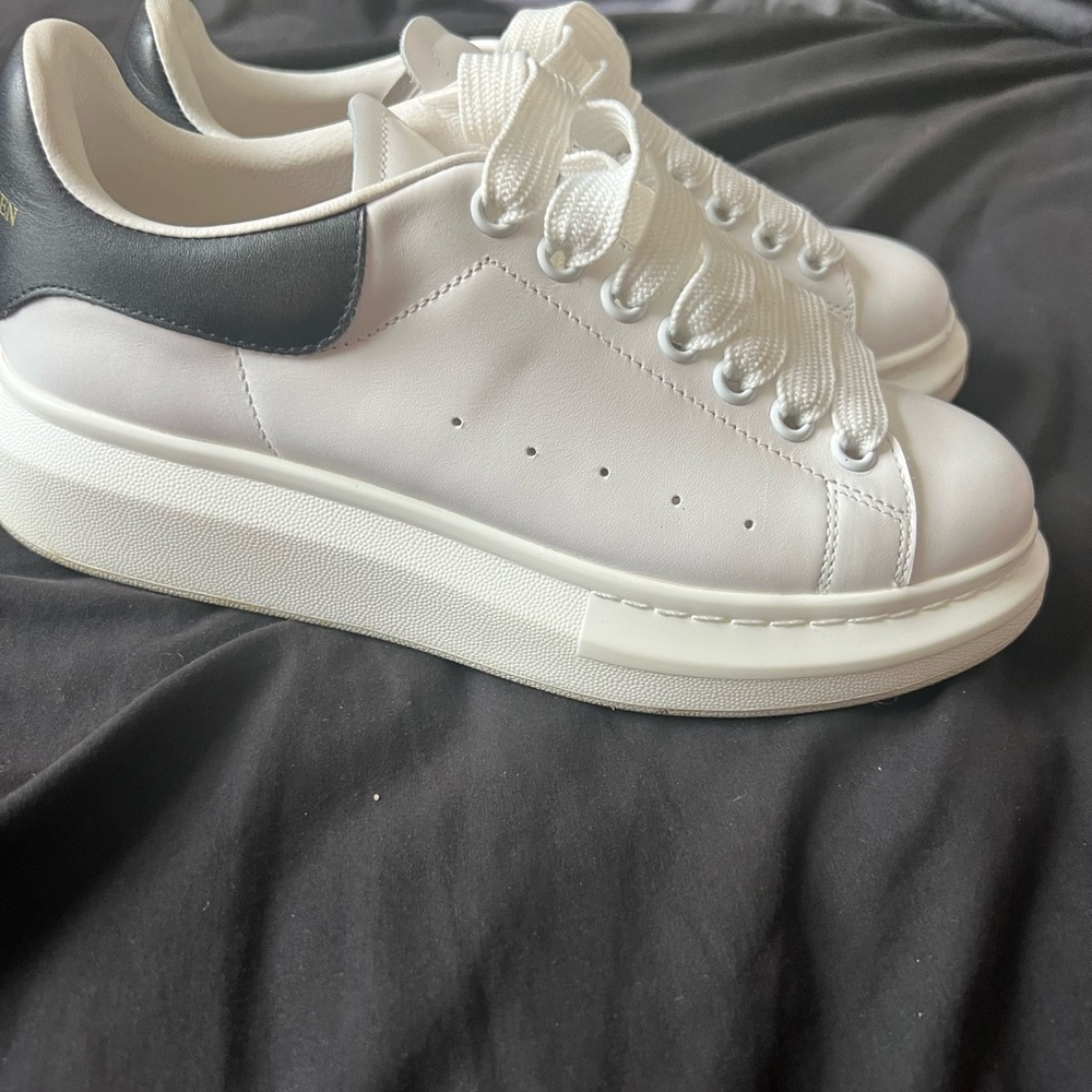 Alexander Mcqueens